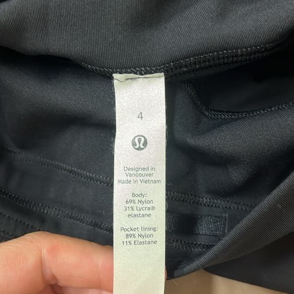 NWOT Lululemon All The Right Places - Picture 10 of 11